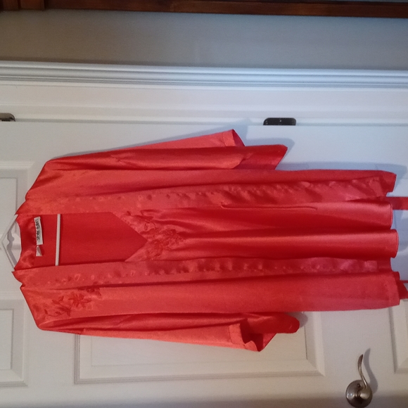 Silky night gown and match - Picture 1 of 6